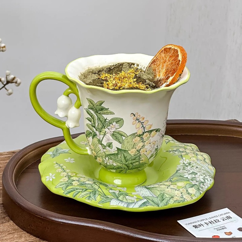 Lily of the valley blooming af - đánh giá và giá Coffee Tea Pictures